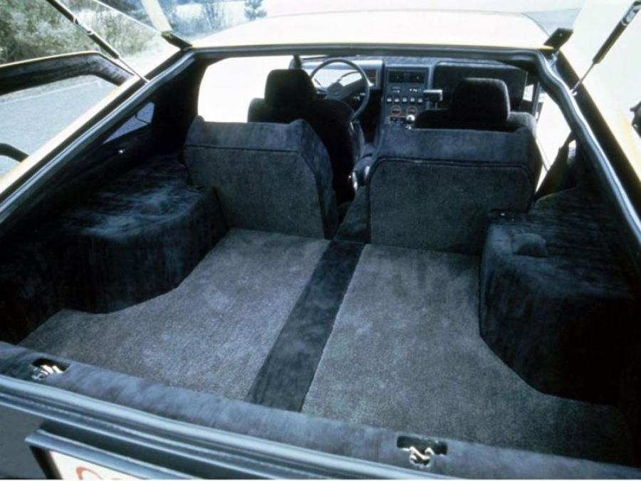 Багажник Opel GT2 Concept 1975 года  (фото 10 из 13)